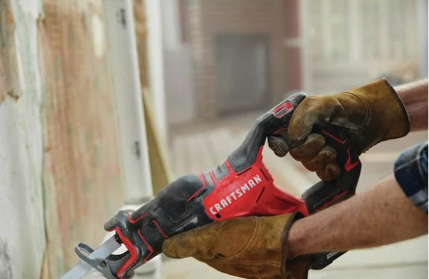 holder Craftsman CMCS350B V20 BRUSHLESS CORDLESS RECIPROCATING SAW Craftsman V20 BRUSHLESS CORDLESS RECIPROCATING SAW CMCS350B review