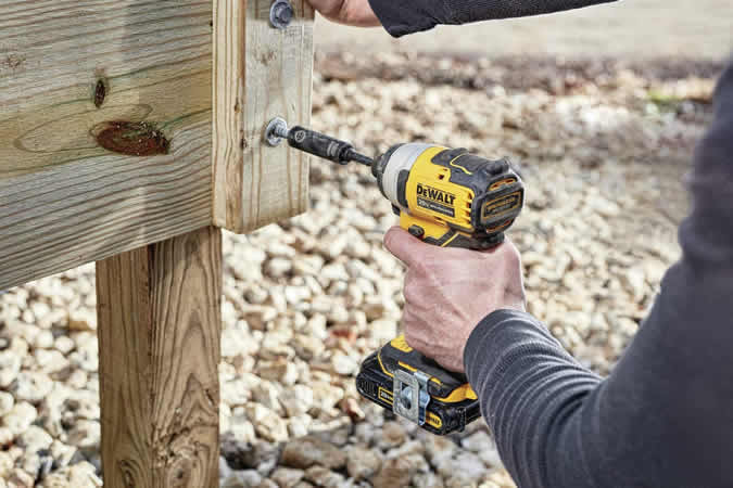 DEWALT DCF809C1 ATOMIC 20V MAX Impact Driver Kit