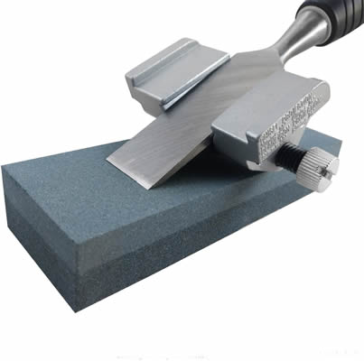 How to Sharpen Woodworking Chisels With a Honing Guide