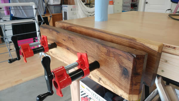 how to make a face vise using pipe clamps